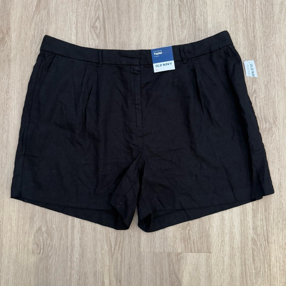 NWT Old Navy XL Extra High Waisted Taylor Trouser Shorts 5” Insteam Black